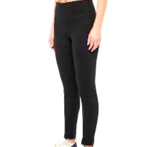 Wunder Under fleece lululemon in Sz 6! So comfy. Hard to find!